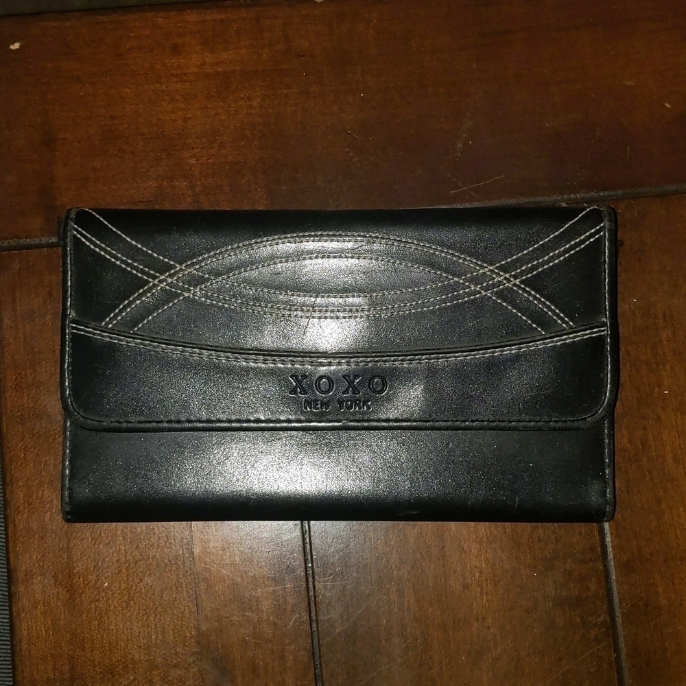 XOXO New York black wallet 90s/ early aughts vintage